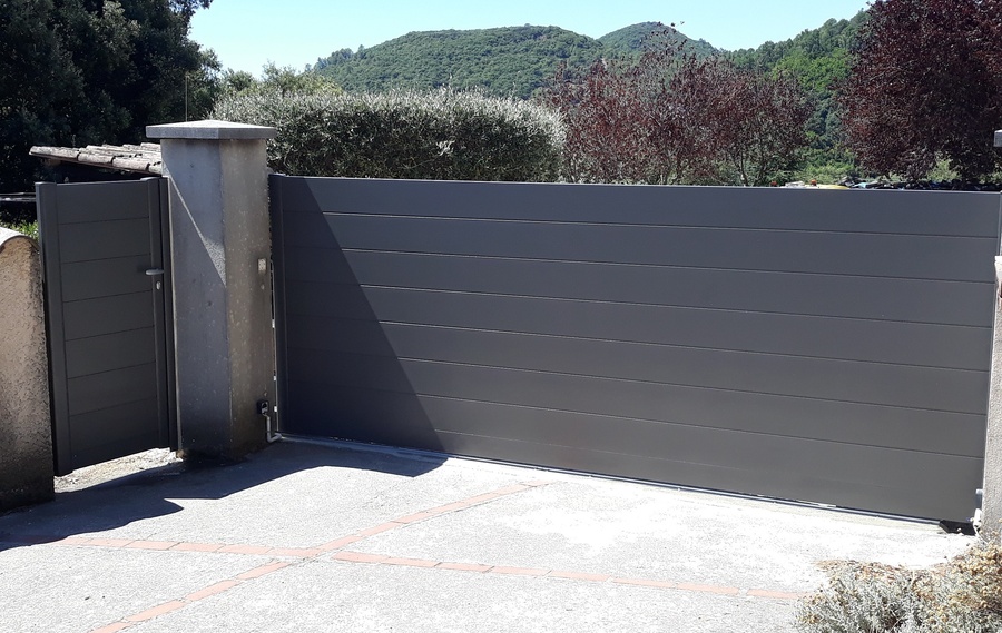 Nos modèles de portails ALU à MONTLUCON